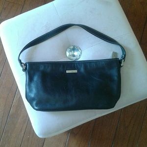 Perlina NY clutch